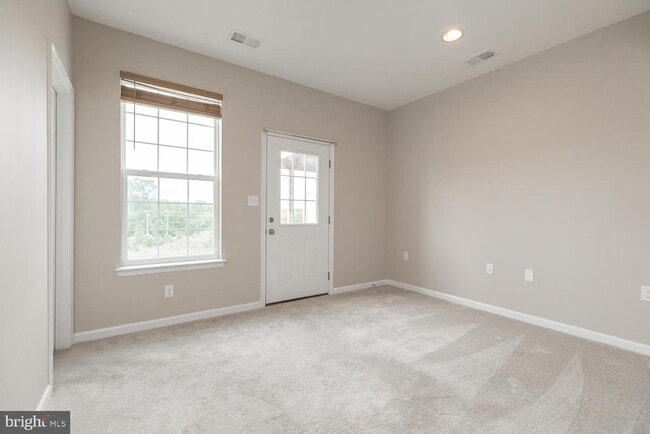 Building Photo - 227 Schramm Lp