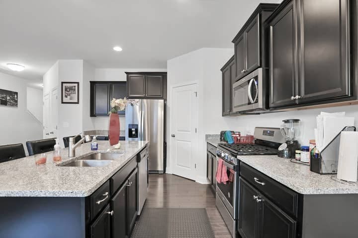 Building Photo - 5512 Cascade Run