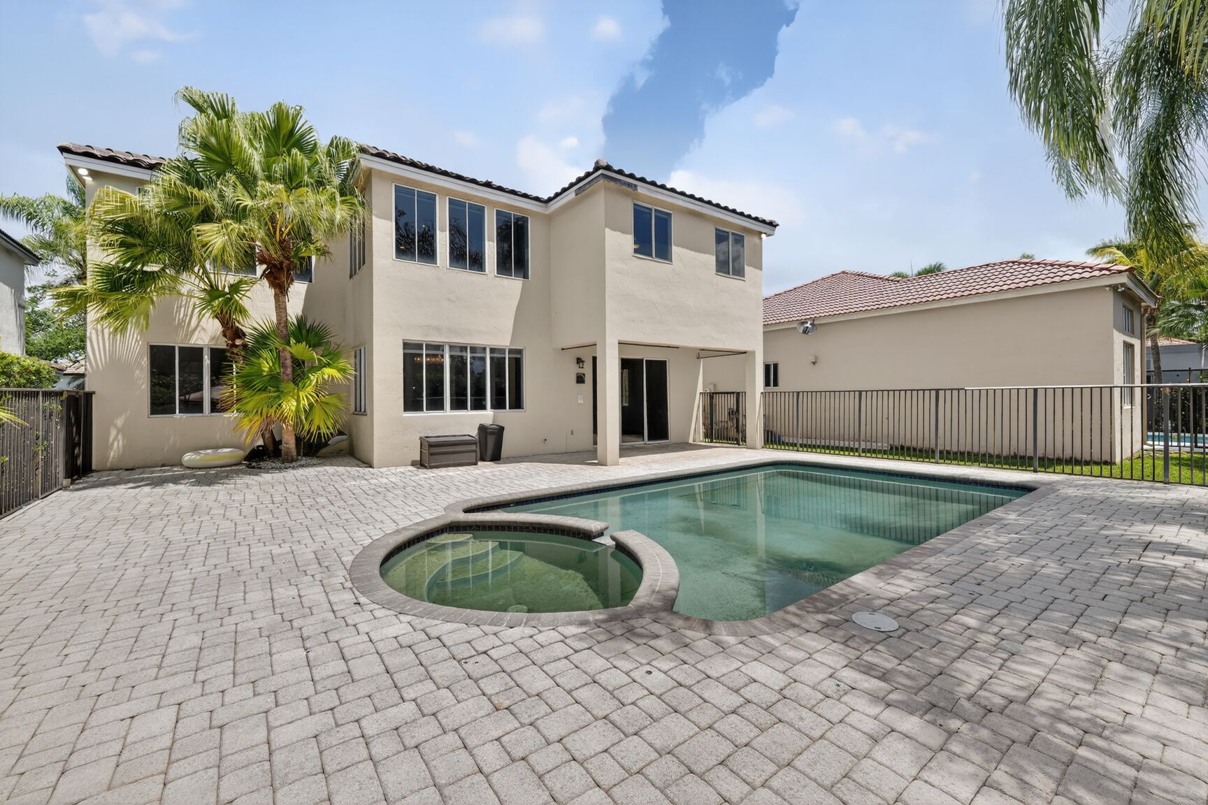 Building Photo - 1115 Camellia Cir