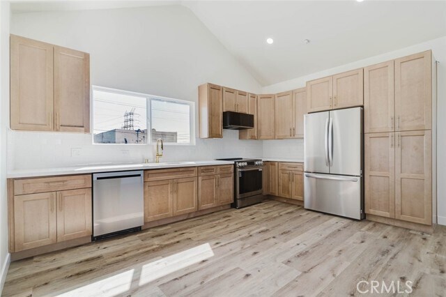 Building Photo - 5732 Willowcrest Ave
