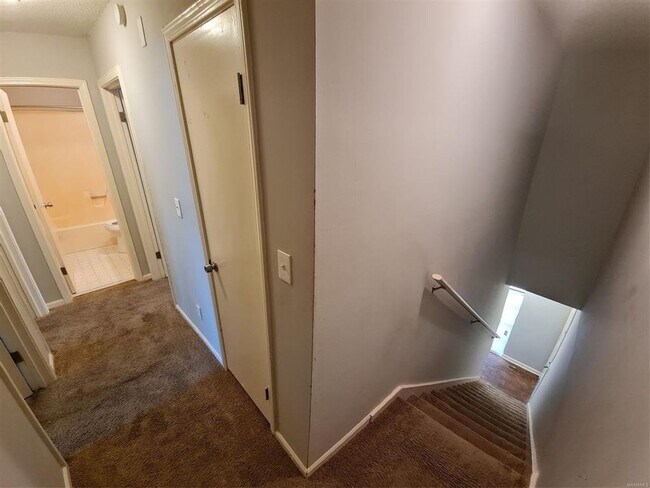 Building Photo - Charming 3-Bed, 2-Bath Townhouse in the Heart of Montgomery