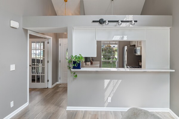 Building Photo - 5244 Village Trce