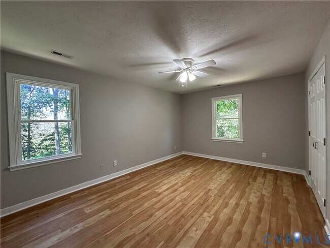 Building Photo - 7145 Foxbernie Dr