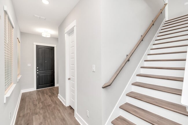 Building Photo - 2717 Ruhman Flds Dr