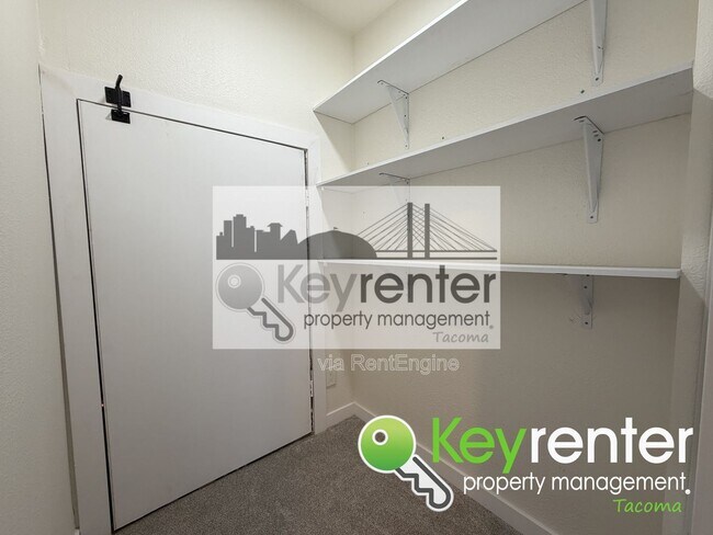 Building Photo - 4622 E F St