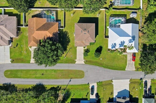 Building Photo - 29 Louisville Dr