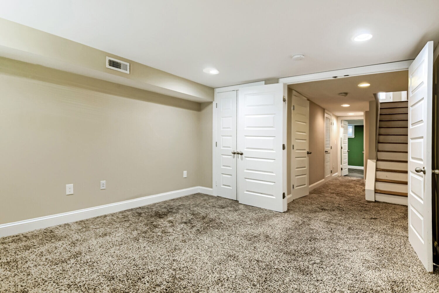 Lower Level Front Room - 331 S East Ave