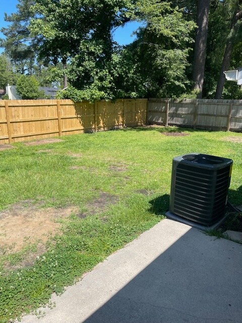 Building Photo - 210 Webb Blvd