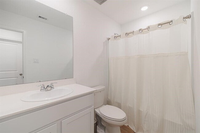 Building Photo - 3110 Spanish Oak Ln