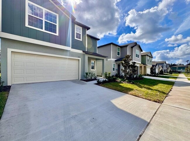 Building Photo - 17554 Pleasantview Blvd