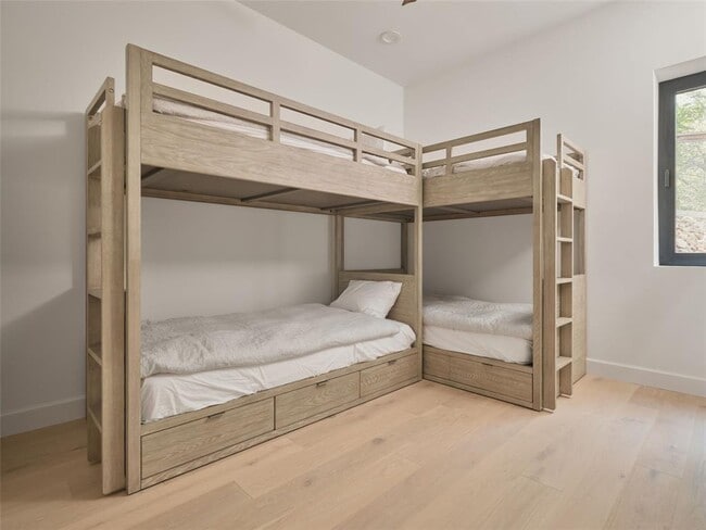 Building Photo - 3214 Smoky Ridge