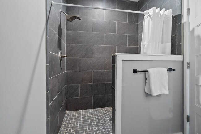 Building Photo - 52 Florida Ave