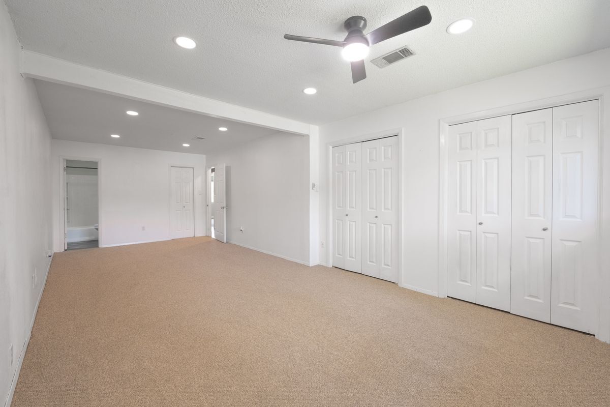 Building Photo - 501 Calhoun Dr