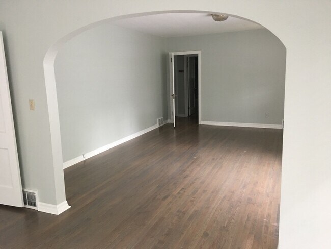 Building Photo - 1316 N Adams St