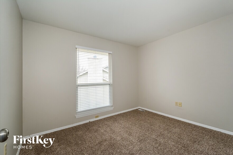 Building Photo - 16706 Babler View Dr