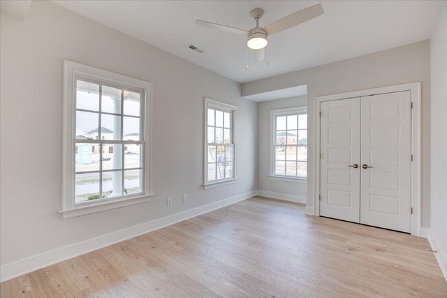 Building Photo - Brand New Construction Townhome in Norton Commons