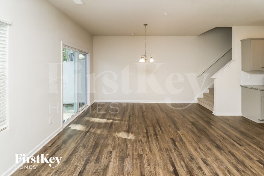 Building Photo - 2046 Cypress Village Dr NW