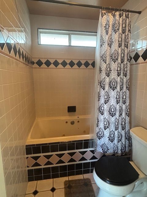 Building Photo - 605 N Mildred Ave