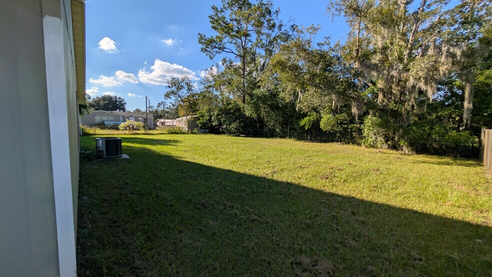 Building Photo - 7594 Taylor Field Rd