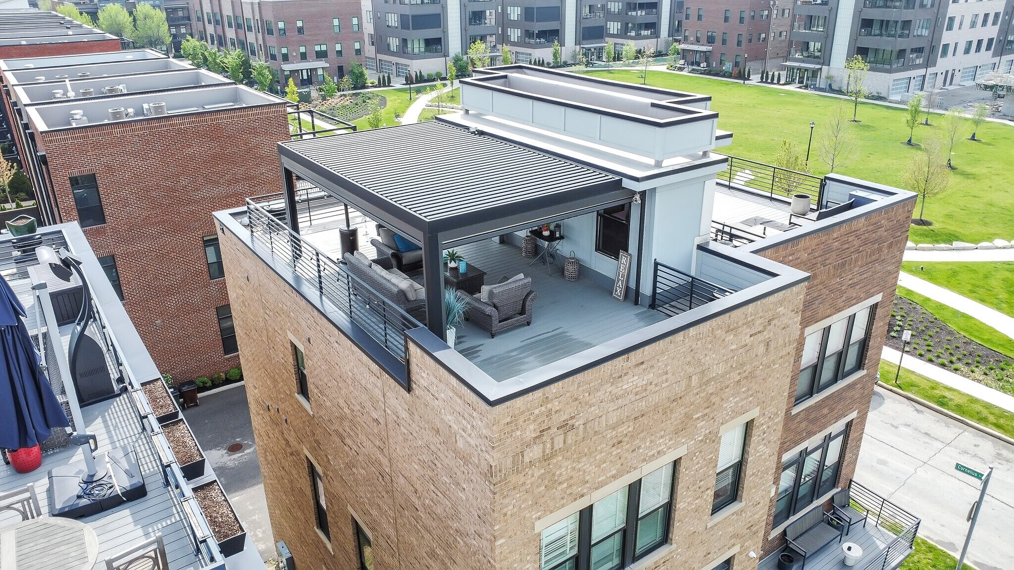 Rooftop - 754 N 6th St