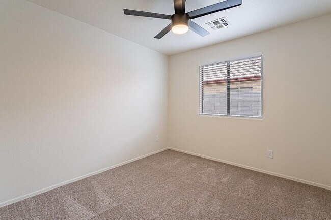 Building Photo - 338 N 152nd Dr