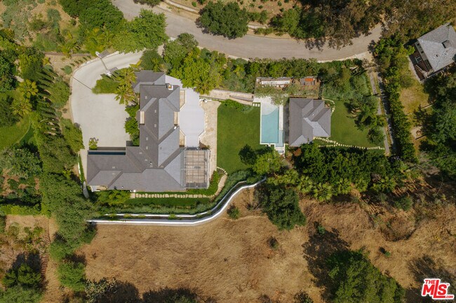 Building Photo - 1105 Rivas Canyon Rd