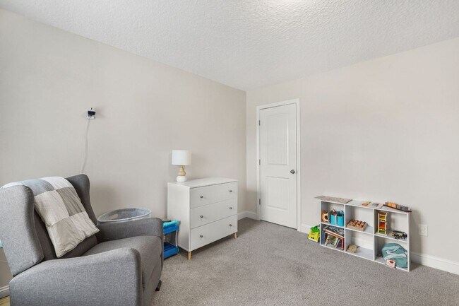 Building Photo - Like New Construction in Ludowici