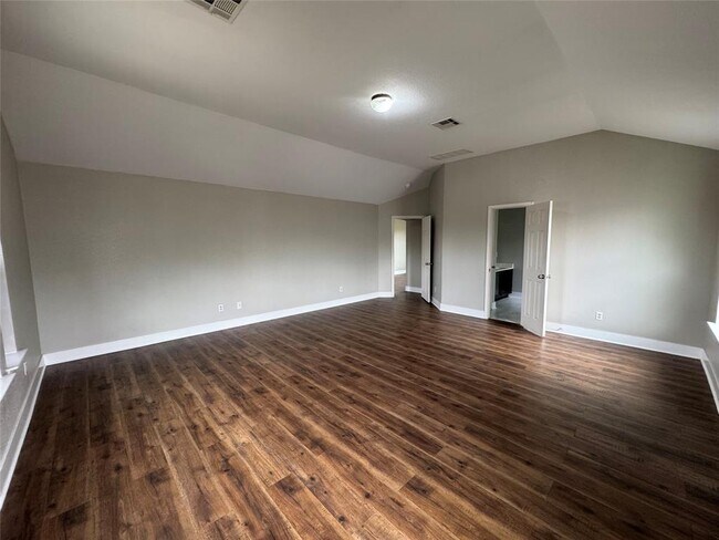 Building Photo - 1800 Rachel Ln