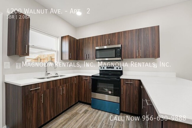 Building Photo - 4200 Walnut Ave