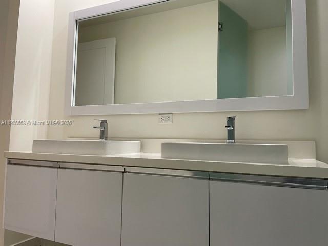 Building Photo - 6415 NW 102nd Path