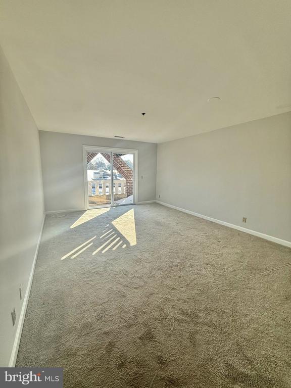 Building Photo - 115 S Lee St