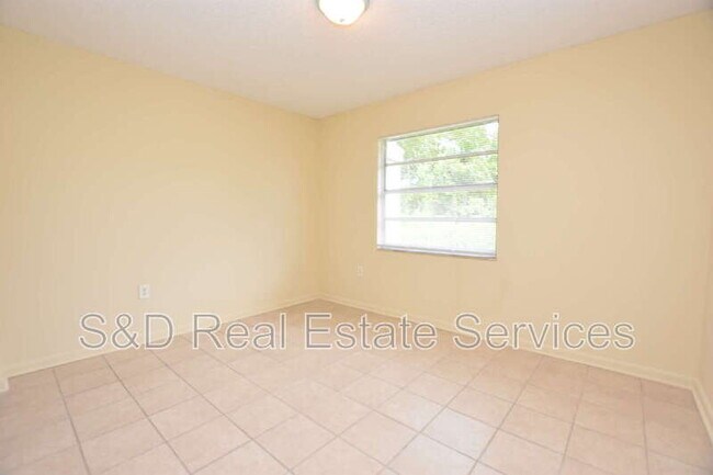 Building Photo - 4705 Dimbath Dr