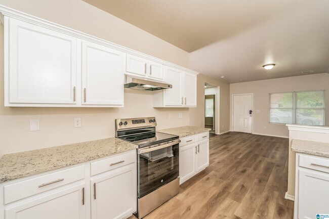 Building Photo - 537 Fox Run Cir