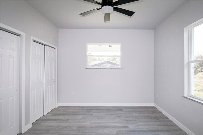 Building Photo - 769 Memorial Dr