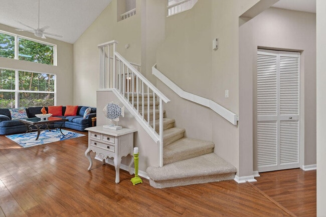 Building Photo - 2074 Mainsail Cir