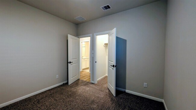 Building Photo - 31814 Blossom Ln