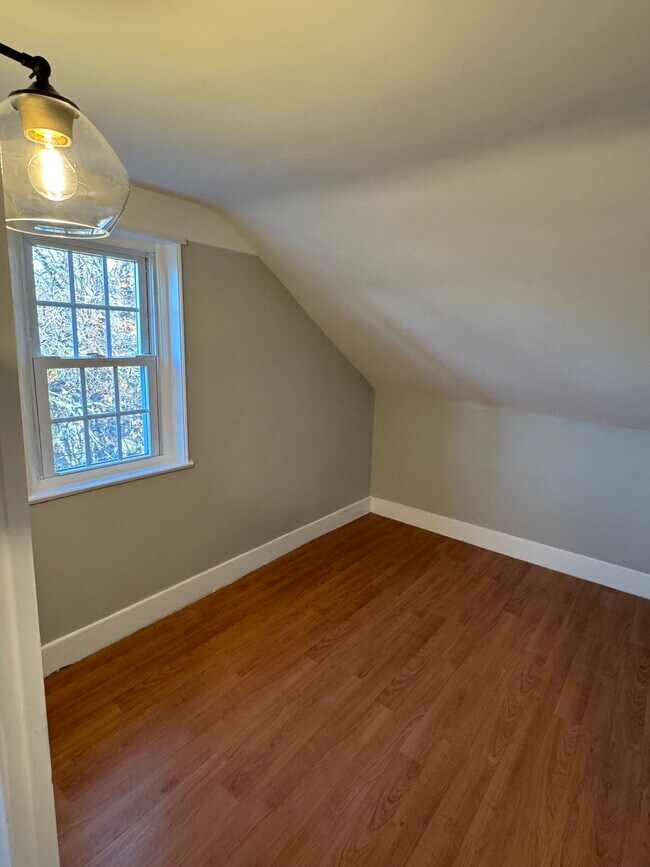 Office - 142 Main St