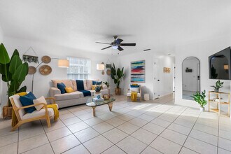 Building Photo - 550 Lena St