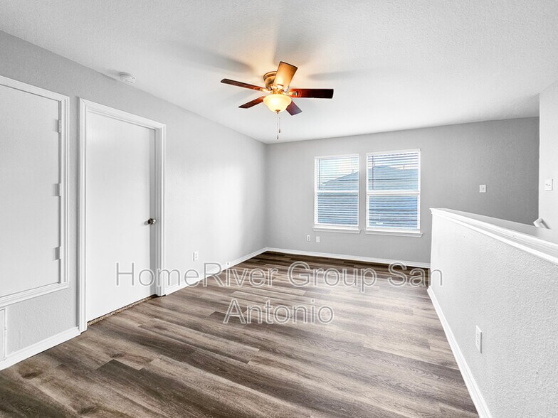 Building Photo - 2907 Candleside Dr