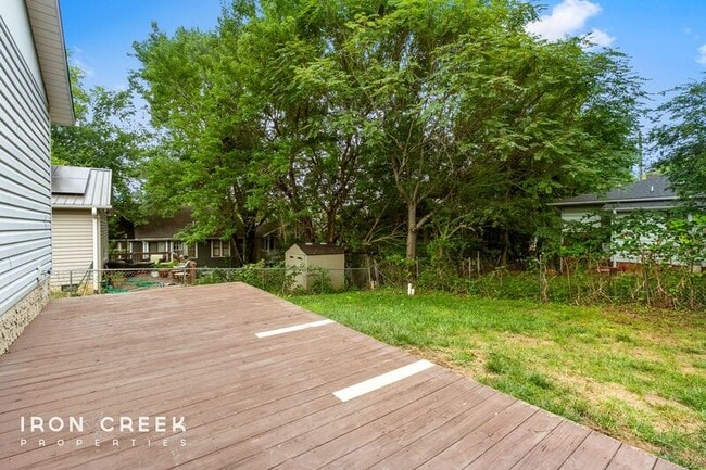 Building Photo - 9 Dundee St