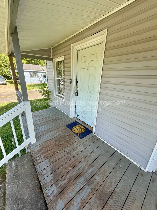 Building Photo - 116 Lexington Ave