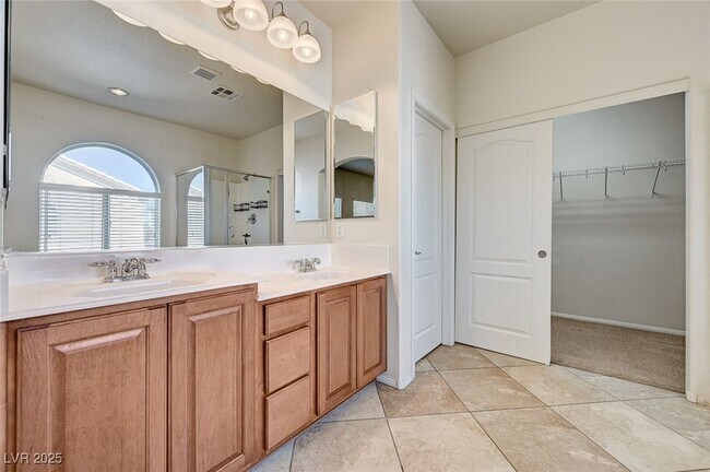 Building Photo - 5536 Danforth Ave