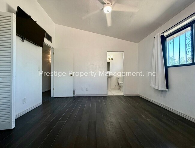 Building Photo - 3407 East 5th Street