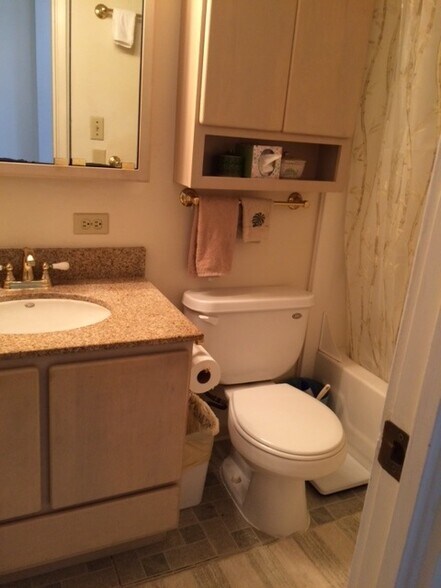 Building Photo - 445 Seaside Ave