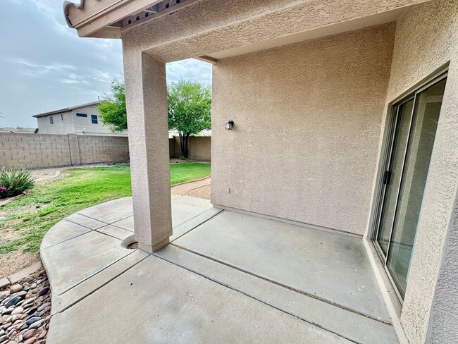 Building Photo - 40228 N Patriot Way