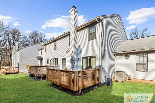 Building Photo - 1502 Timber Oaks Rd