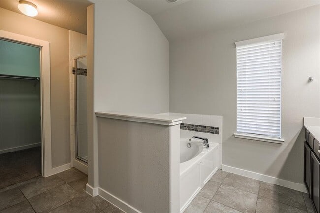 Building Photo - 7108 Garnet Mill Ln