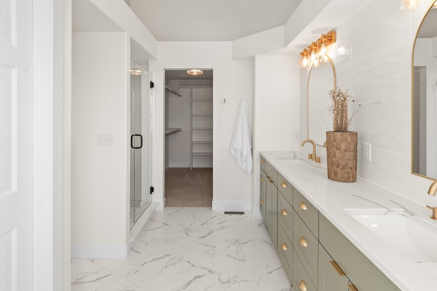 Building Photo - 7695 Spyglass Ct