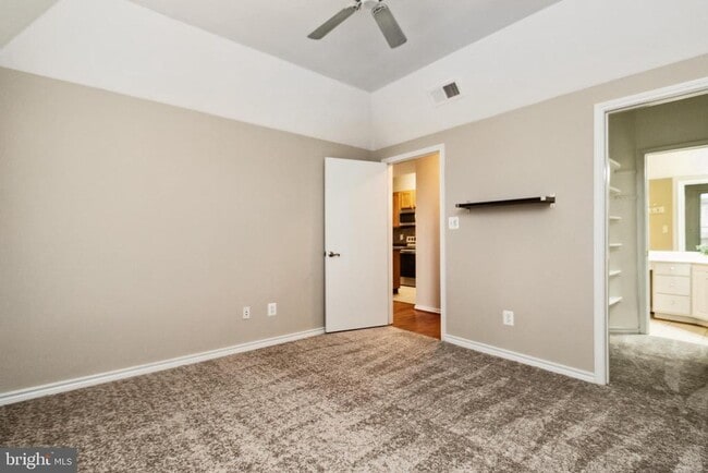 Building Photo - 12151 Penderview Ln