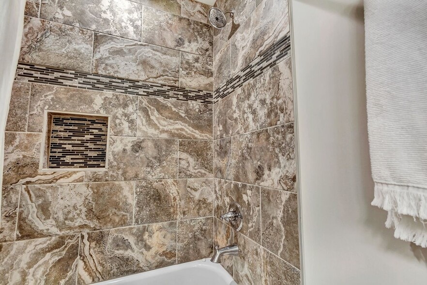 Building Photo - 1802A Tammany Dr